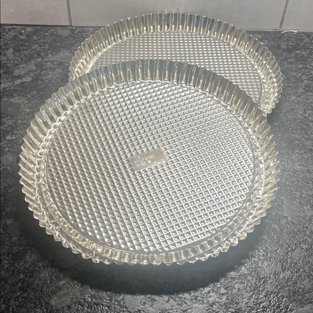 Set of 2 Pampered Chef Silver  Fluted Tart Pans. Exc condition